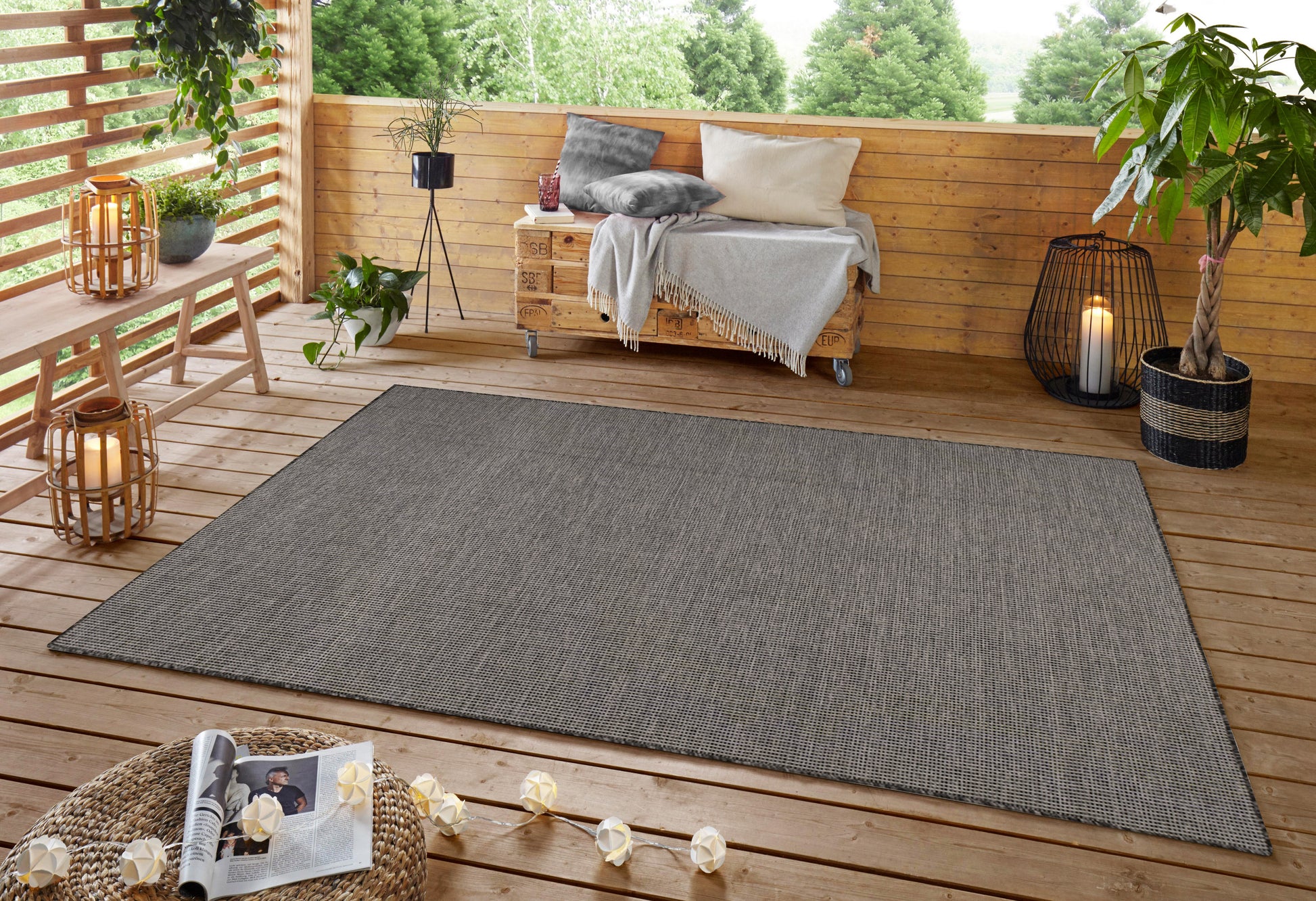 Quick Dry Solid Charcoal Black Indoor/Outdoor Rug